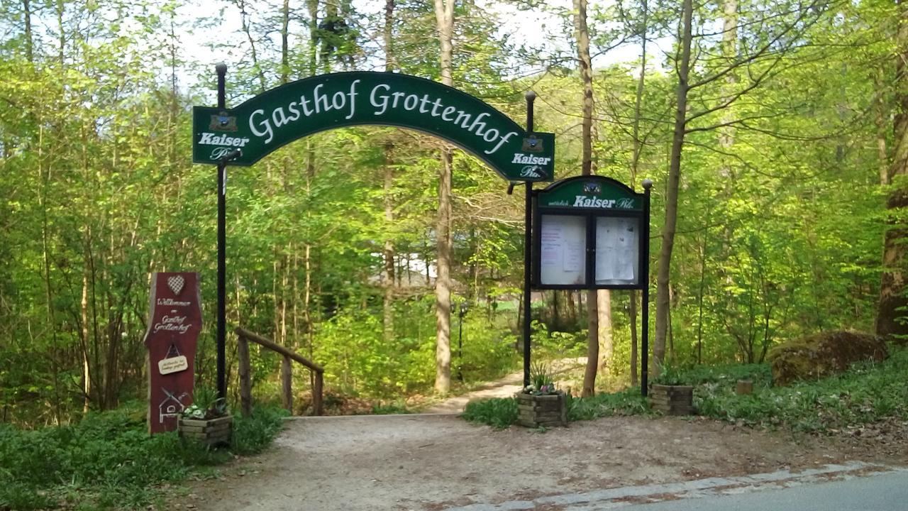 Hotel Gasthof Grottenhof Neuhaus an der Pegnitz Exteriér fotografie